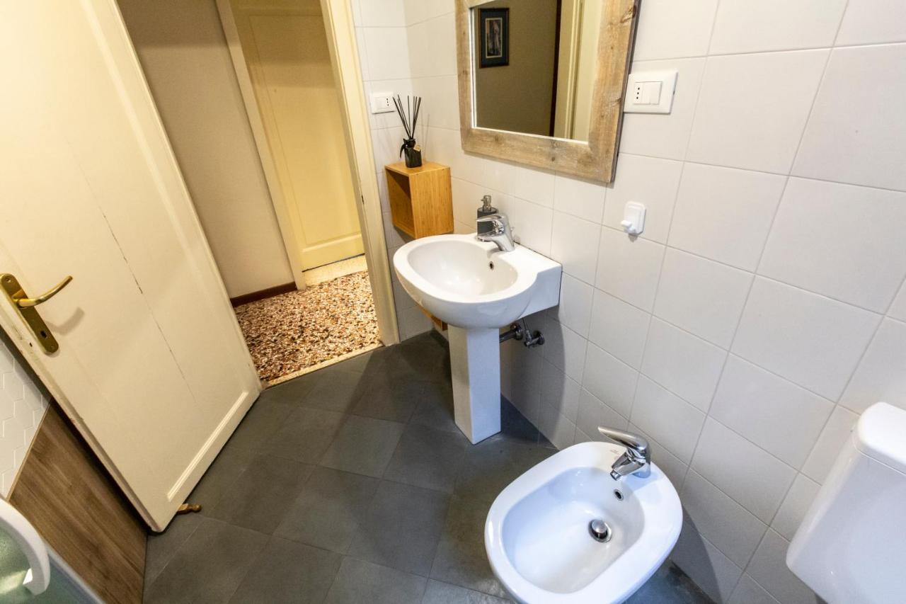 Riva De Biasio Charming Apartment Venice Exterior photo